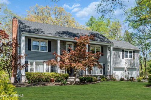 68 Jennifer Dr, Red Bank, NJ, 07701-5274 | Card Image