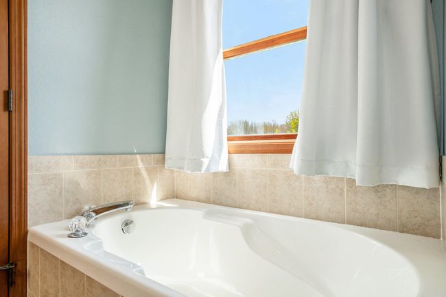 829 Wadaduga Ln, House other with 4 bedrooms, 3 bathrooms and null parking in Niles MI | Image 14
