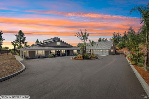 4303 Parker Hill Road, Santa Rosa, CA, 95404 | Card Image