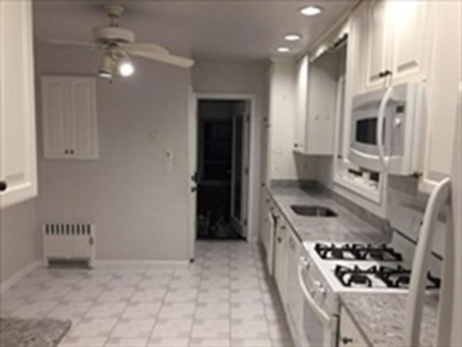 2 - 114 Lake St, Condo with 3 bedrooms, 1 bathrooms and 2 parking in Arlington MA | Image 15