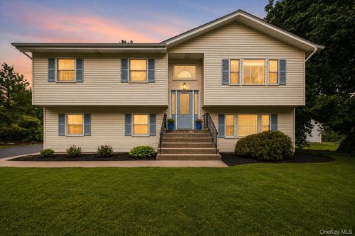 30 Suffern Rd, Hillburn, NY, 10931-1160 | Card Image