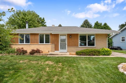 5710 Freedy Ave, Mount Pleasant, WI, 53406-3428 | Card Image