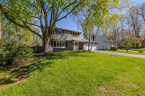 7618 Sandy Ln, Syracuse, NY, 13212-1222 | Card Image