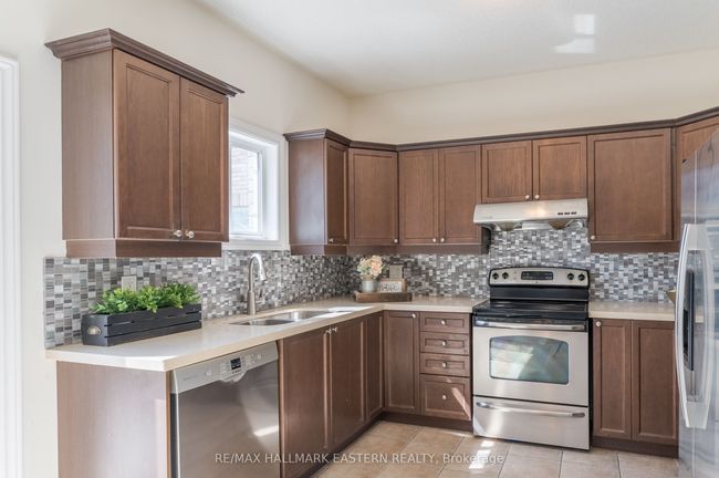 553 Carriage Lane, House other with 4 bedrooms, 3 bathrooms and 2 parking in Peterborough ON | Image 10