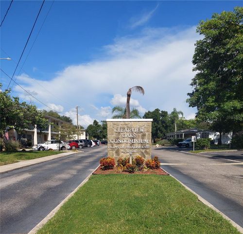 241c-4051 58th St N, Kenneth City, FL, 33709-6013 | Card Image