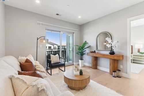 307-520 El Camino Real, San Carlos, CA, 94070-2412 | Card Image
