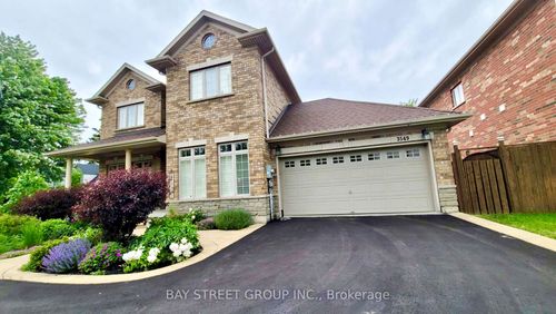 3549 King St, Vineland, ON, L0R2C0 | Card Image