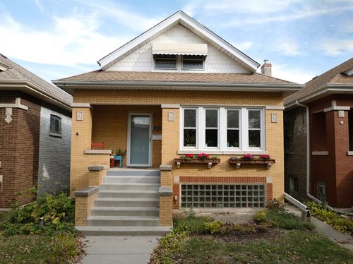 1833 Wenonah Ave, Berwyn, IL, 60402-1622 | Card Image