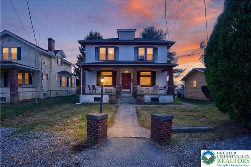 1939 Whitehall Ave, Allentown, PA, 18104-1100 | Card Image