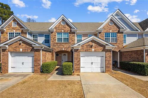 321 Village Dr, Loganville, GA, 30052-6943 | Card Image