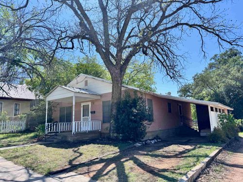 1205 Ford St, Llano, TX, 78643-2611 | Card Image