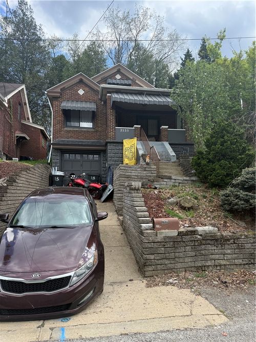 2535 Homehurst Ave, Castle Shannon, PA, 15234-3160 | Card Image