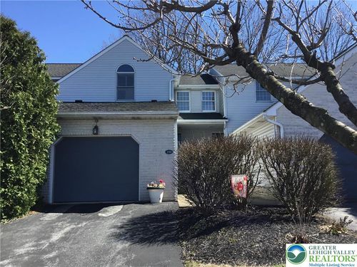 390 Fairview St, Emmaus, PA, 18049-3923 | Card Image