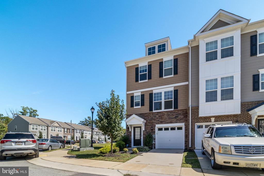 Vanda Way, California, MD 20619