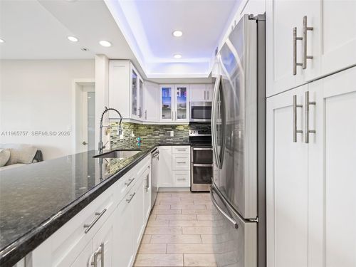 apt-516-1000 River Reach Dr, Fort Lauderdale, FL, 33315-1171 | Card Image