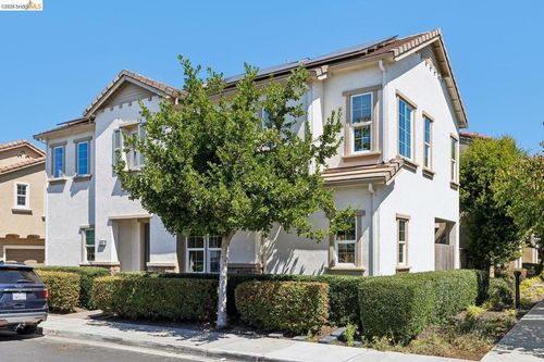 1521 Glenn St, Hayward, CA, 94545-2569 | Card Image