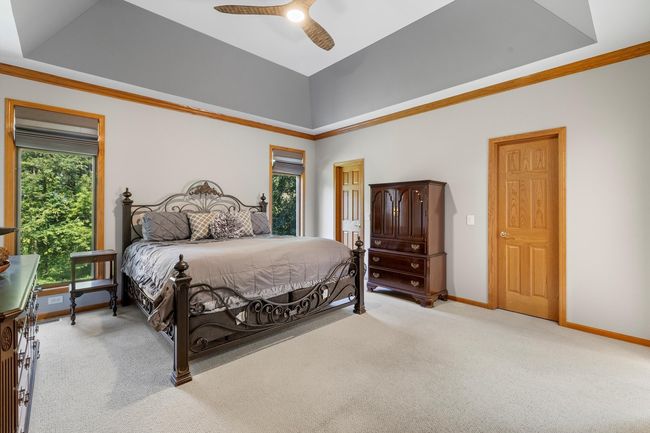 10605 Red Hawk Ln, House other with 5 bedrooms, 4 bathrooms and 3 parking in Spring Grove IL | Image 24