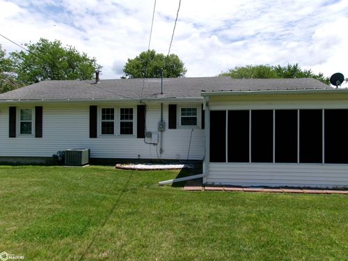 1110 N Lincoln St, Creston, IA, 50801-1307 | Card Image