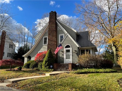 1480 Thornapple Ave, Akron, OH, 44301-2032 | Card Image