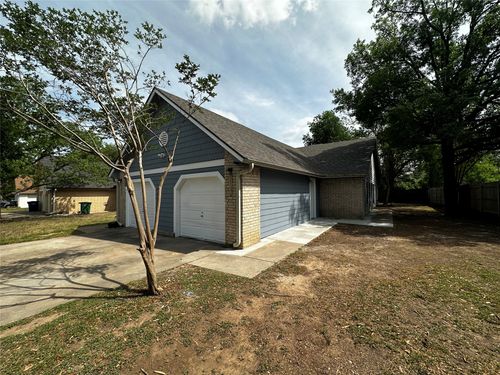 8809 Cainwood Ln, Austin, TX, 78729-4620 | Card Image
