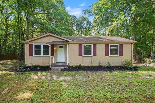 2117 Ferry Rd, Clarksville, TN, 37040-7832 | Card Image