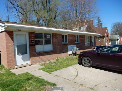 748 Harriet St, Ypsilanti, MI, 48197-5237 | Card Image