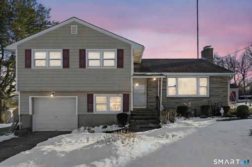 66 Bridgeview Pl, Stratford, CT, 06614-3624 | Card Image