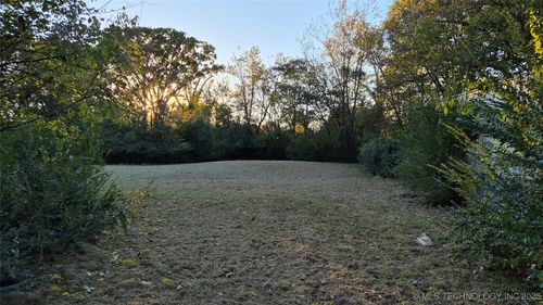 803 N 5th St, Jay, OK, 74346-3389 | Card Image