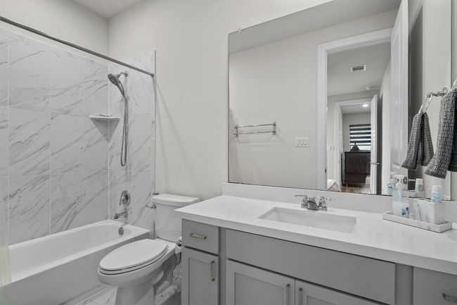 private guest bath downstairs | Image 20
