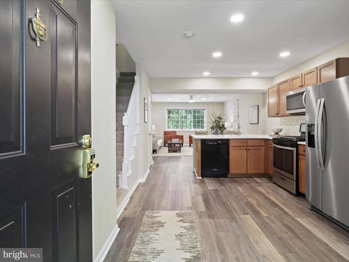 5270 Maris Ave, ALEXANDRIA, VA, 22304-1904 | Card Image
