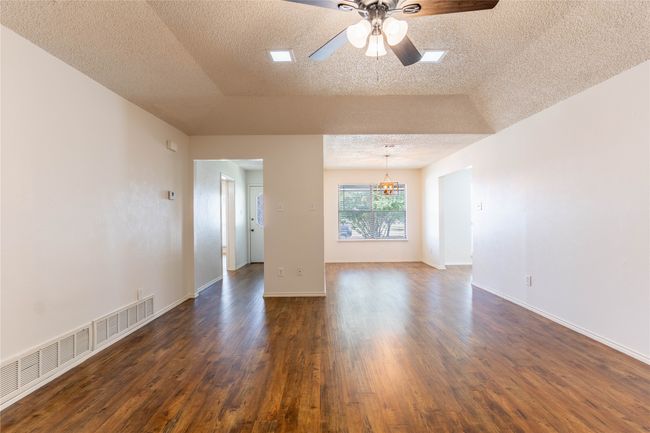 1638 Brown Trl, Home with 4 bedrooms, 4 bathrooms and 2 parking in Hurst TX | Image 11