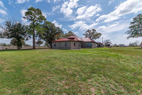 834 County Road 408, El Campo, TX, 77437-5755 | Card Image