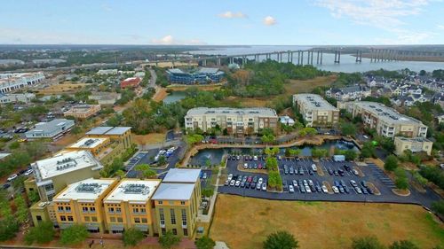 307-225 Seven Farms Drive, Daniel Island, SC, 29492 | Card Image
