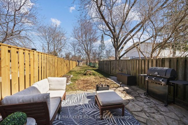 710A Krosno Blvd, House attached with 3 bedrooms, 2 bathrooms and 2 parking in Pickering ON | Image 30