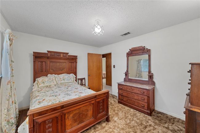 524 E Avenue D, House other with 4 bedrooms, 4 bathrooms and 2 parking in Rosebud TX | Image 10