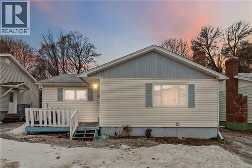 258 Jones St, Moncton, NB, E1C6K6 | Card Image