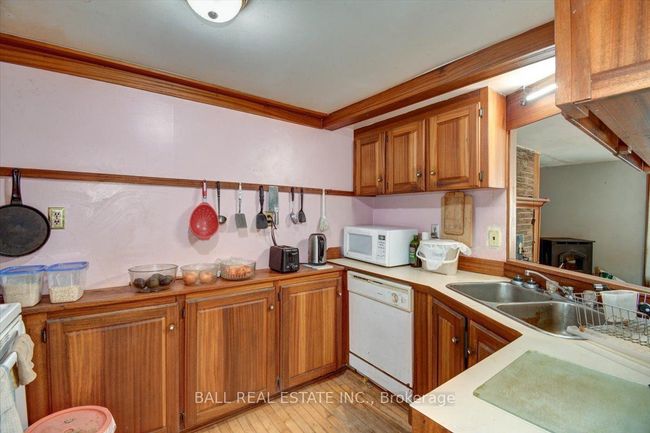10568 Highway 28, House other with 3 bedrooms, 2 bathrooms and 2 parking in Apsley ON | Image 9