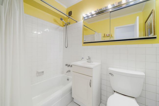 Second full bathroom with tub | Image 20