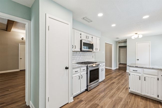 2613 Winterlake Dr, House other with 3 bedrooms, 2 bathrooms and null parking in Carrollton TX | Image 10