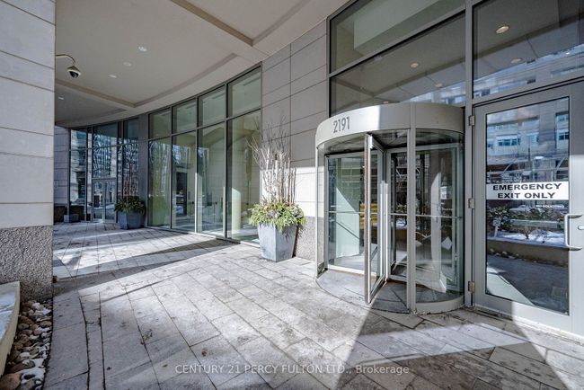 706 - 2191 Yonge St, Condo with 1 bedrooms, 1 bathrooms and null parking in Toronto ON | Image 6