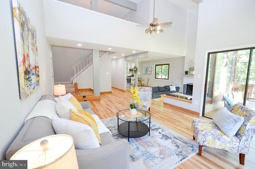 10601 Fiesta Rd, FAIRFAX, VA, 22032-3711 | Card Image