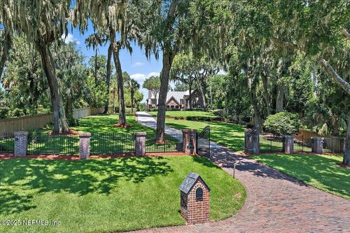 12827 Fort Caroline Rd, Jacksonville, FL, 32225-1242 | Card Image