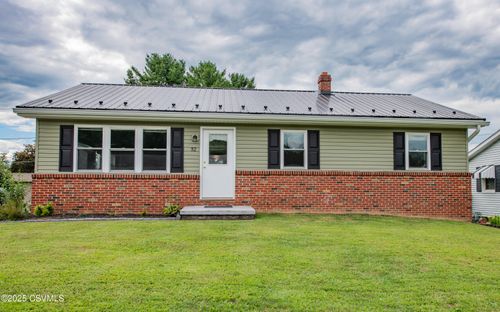 32 Sycamore Ln, Milton, PA, 17847-2162 | Card Image