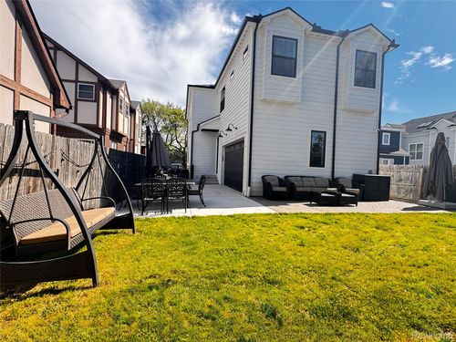 1211 E Lincoln St, Birmingham, MI, 48009-7193 | Card Image