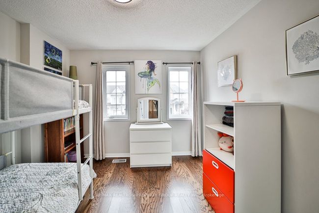 950 Taggart Cres, House other with 3 bedrooms, 3 bathrooms and 2 parking in Oshawa ON | Image 17