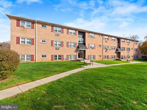 unit-e5-335 E Lancaster Ave, DOWNINGTOWN, PA, 19335-2906 | Card Image
