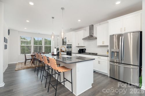 408 Catawba Ave, Davidson, NC, 28036-9380 | Card Image