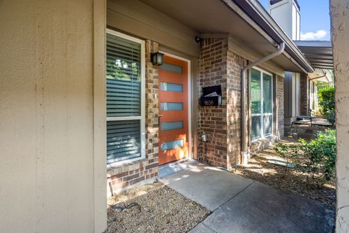 9658 Bryson Dr, Dallas, TX, 75238-2927 | Card Image
