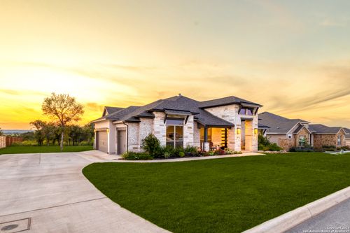 552 Falcon Cv, Castroville, TX, 78009-2334 | Card Image