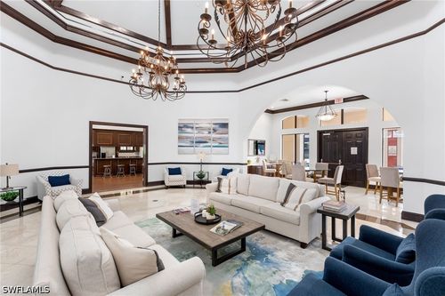 301-13000 Positano Cir, NAPLES, FL, 34105-4918 | Card Image